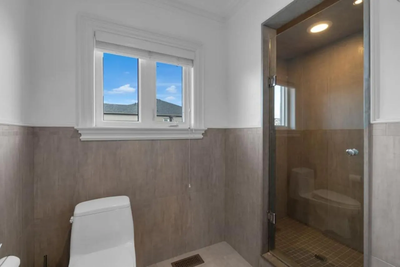 Luxury 4Br - Pool Table - 10 Min To Yorkdale Mall Toronto